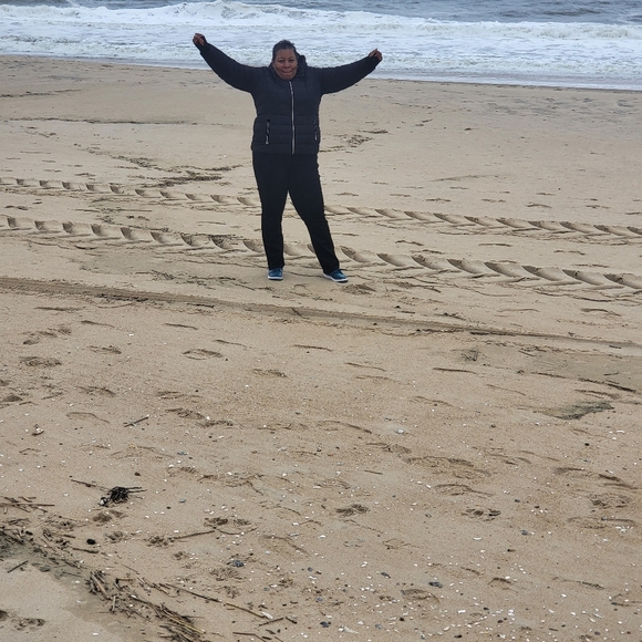 Meet your Posher, Bernadette - Picture 5 of 9